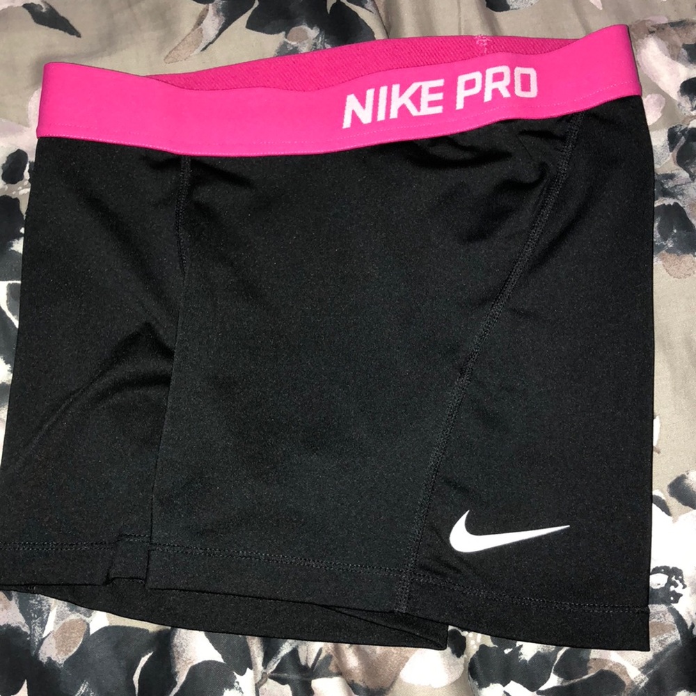 Pink Nike Pros